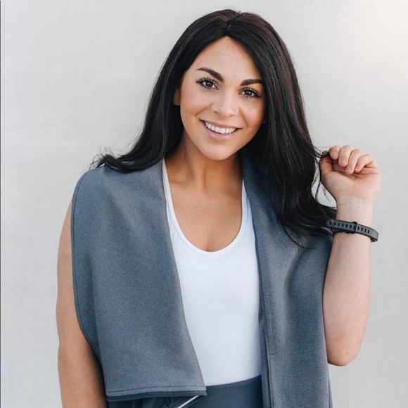 Meet your Posher, Randi - Picture 2 of 8